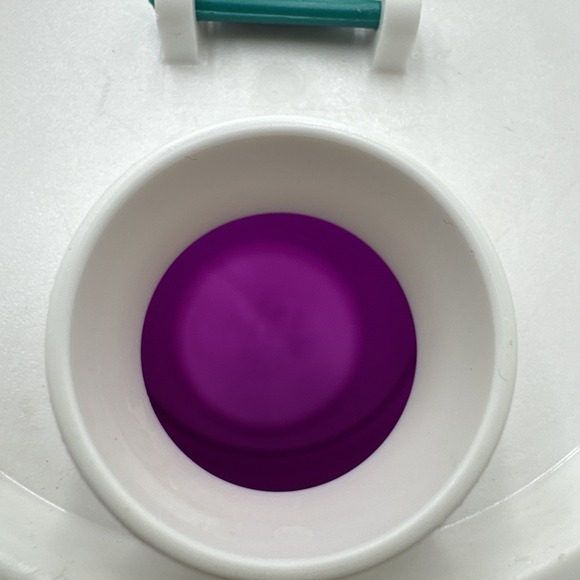 Vtg Tupperware #2414B-4 Thirst Quake 30oz Purple Drink Tumbler Lid Bag Holder - Picture 4 of 14